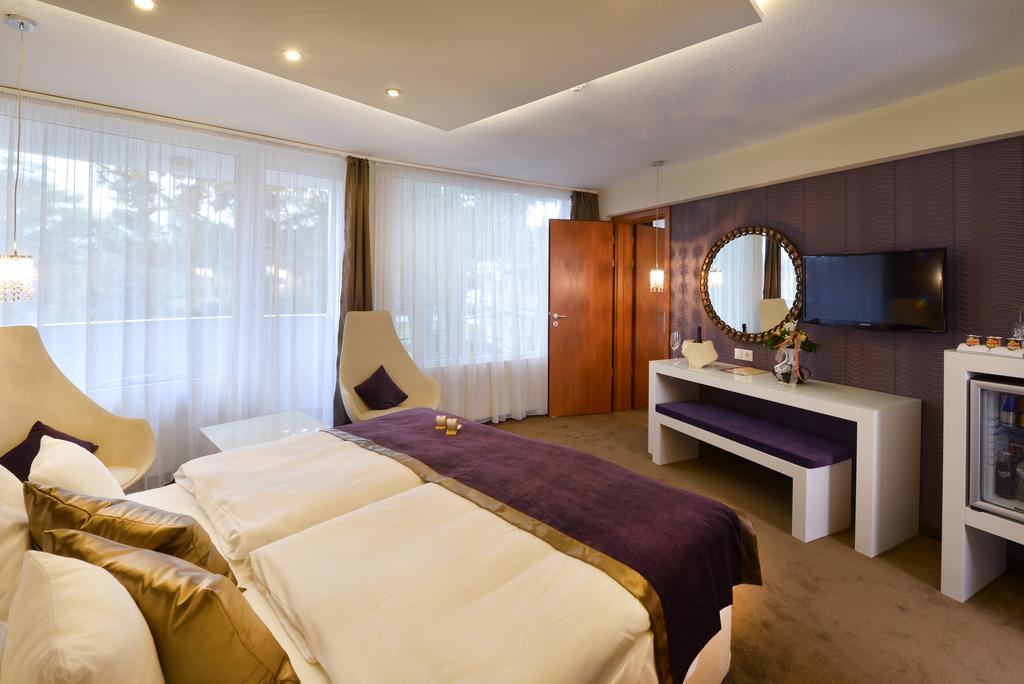 Residence Hotel Balaton Siofok Luaran gambar